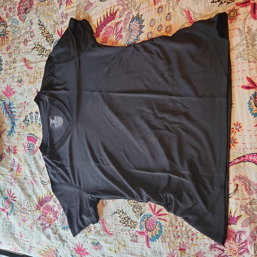 Old Navy wicking shirt workout shirt XL brand new
